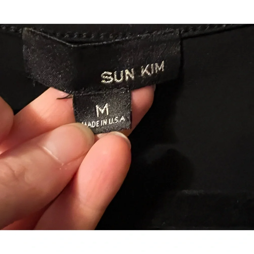 Sun Kim Long Sleeve Drapey Tunic, Size Medium - Picture 5 of 5